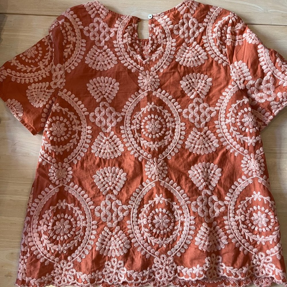 Anthropologie Eri + Ali Embroidered Short Sleeve Top sz small - Picture 4 of 6